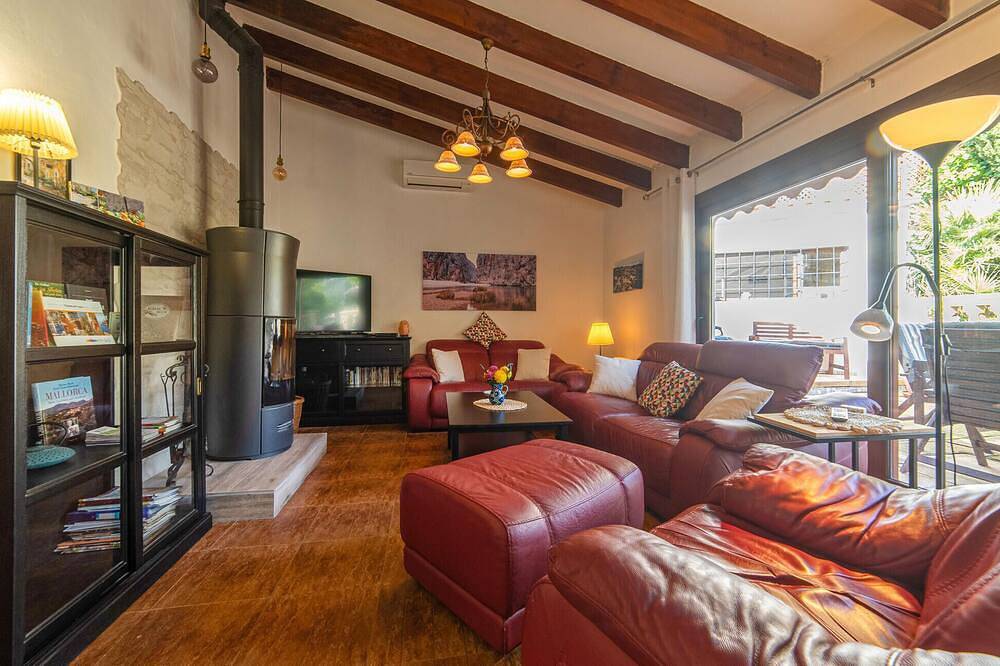 Pet friendly home in Galilea in Galilea, Puigpunyent