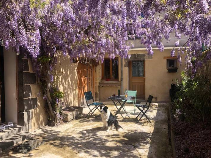 Location de vacances pour 10 personnes, avec terrasse, adapté aux familles à Vertaizon