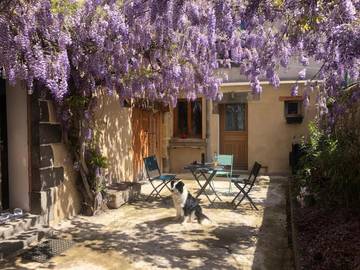 Gîte pour 10 personnes, avec terrasse, adapté aux familles à Vertaizon