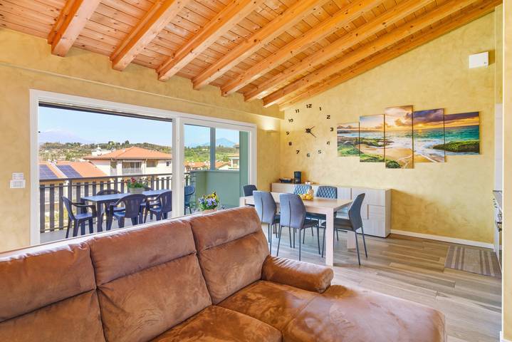 Ferieleilighet for 5 personer, med balkong i Lazise