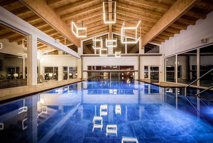Hôtel pour 3 personnes, avec vue sur le lac et sauna ainsi que piscine et jardin, adapté aux familles à Walchsee - 3