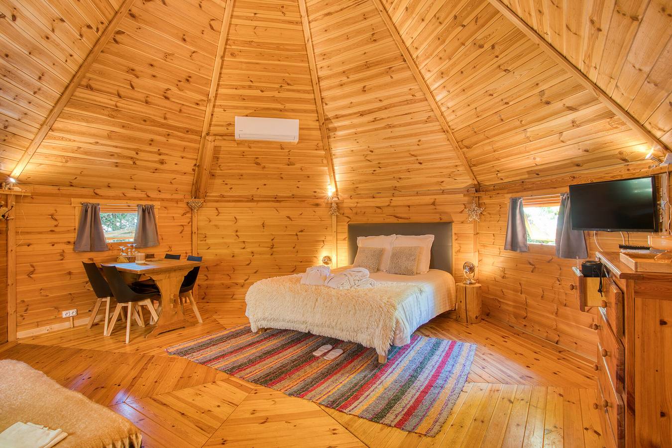 Grand Kota with Private Nordic Bath – Cozy Cabin, Grill & Breakfast Included in Saint-Cybranet, Périgord Noir