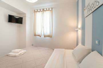 Apartment for 4 People in Paros, Paros Regional Unit, Photo 4