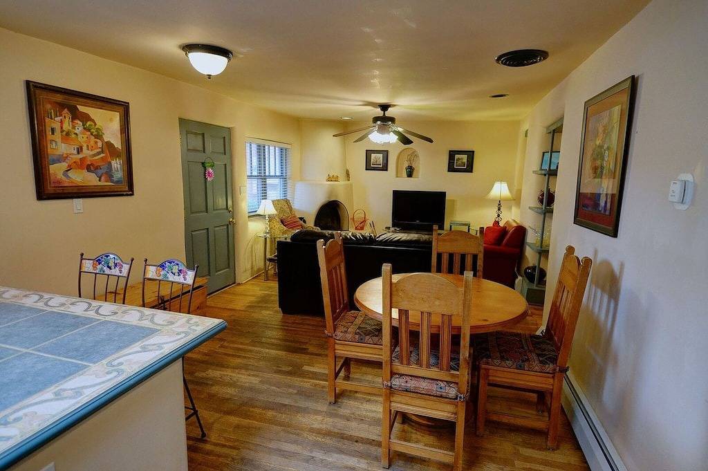 Zwei Blocks zu Fuß zur Plaza, 6 Personen bequem in Santa Fe, Santa Fe County