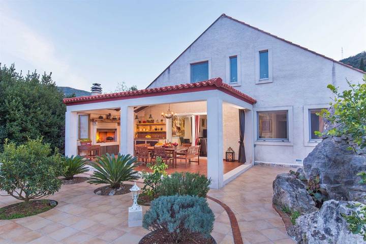 Villa pour 8 personnes, avec balcon à Srebreno - 4