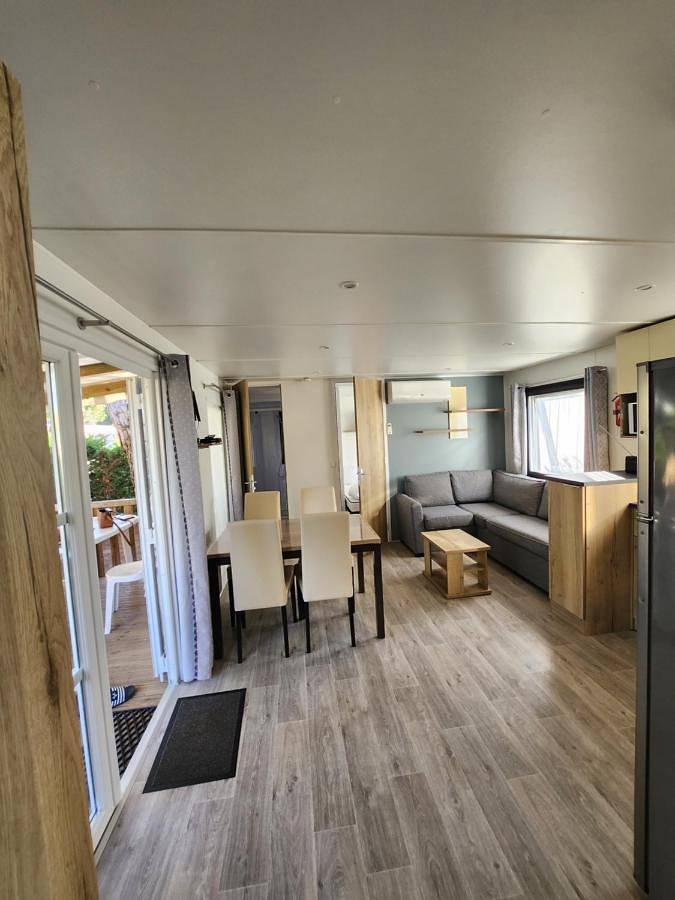 Parc de vacances pour 5 personnes, avec jardin ainsi que bassin pour enfant et piscine en Charente-Maritime - 2