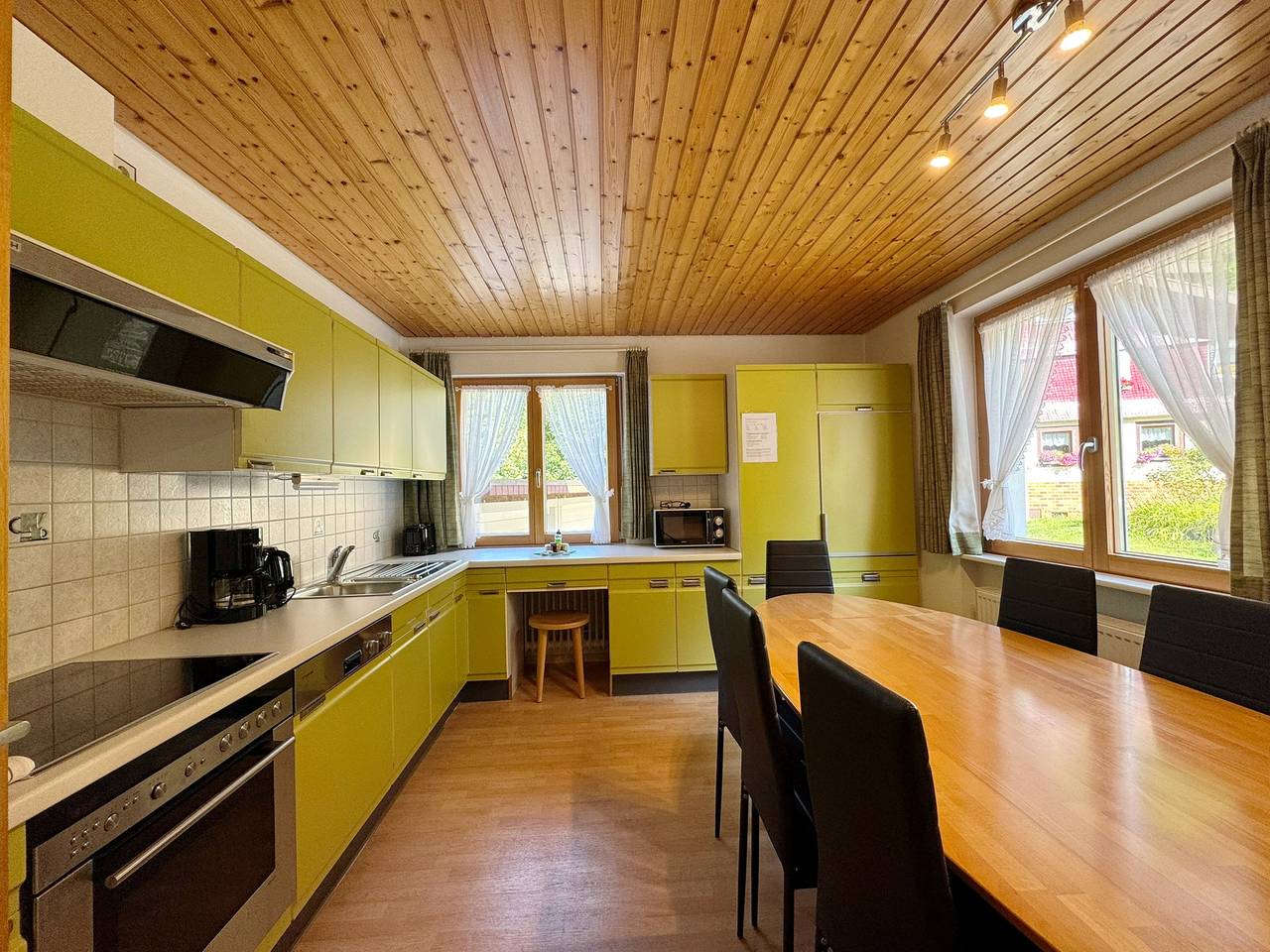 Holiday home for 7 people with balcony in Suedlicher Schwarzwald, Todtnau
