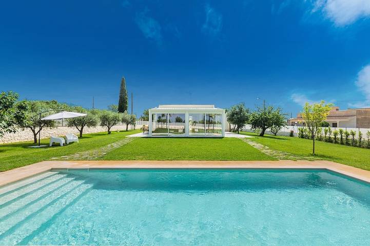 Villa per 4 persone, con giardino in San Vito dei Normanni