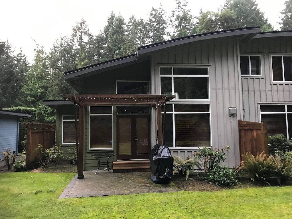 Ganze Wohnung, Forest Hideaway by the Ocean in Parksville, Regional District of Nanaimo