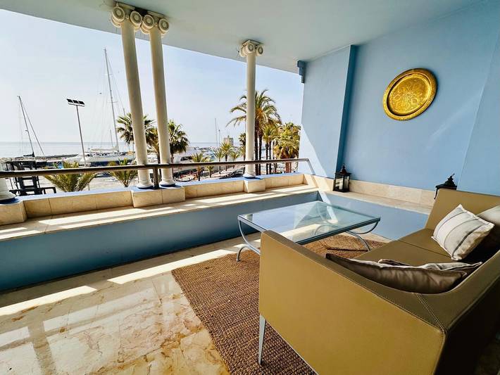 Ganze Wohnung, Ferienwohnung Puerto Sotogrande mit Meerblick, Wlan und Klimaanlage in Sotogrande, San Roque