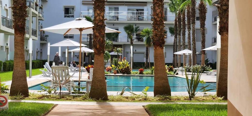 Apartamento de vacaciones para 5 personas, con piscina y jardín además de piscina para niños y vistas - 1