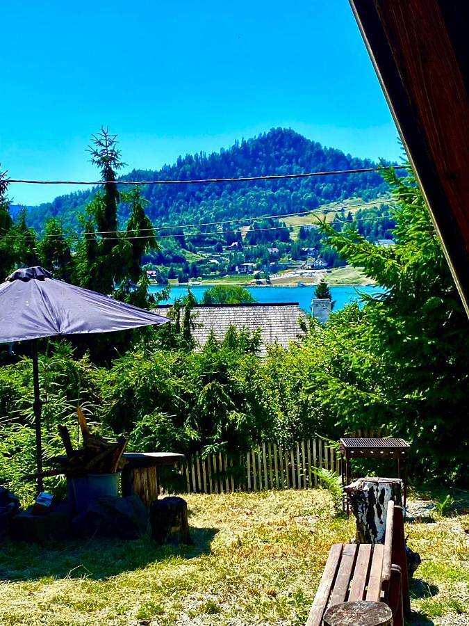 Gîte pour 4 personnes, avec terrasse ainsi que jardin et vue, animaux acceptés