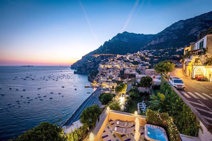 Hotel per 8 persone, con balcone e piscina nonché idromassaggio e sauna, adatto a famiglie con bambini - 1