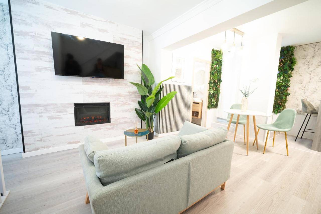Apartamento entero, Luxer Holidays in Playa del Palo, Málaga