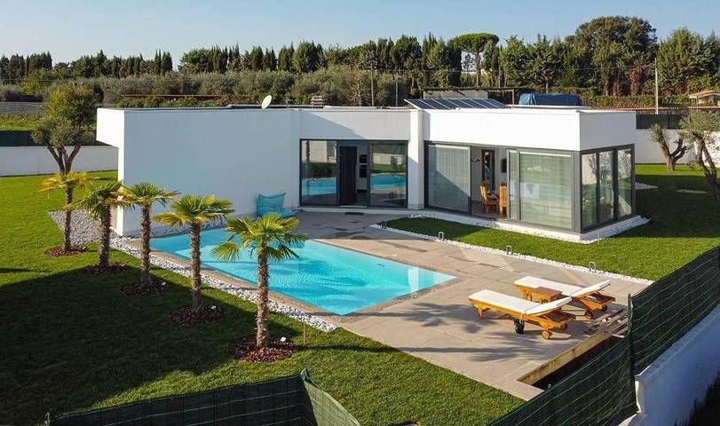 Villa per 6 persone, con Balcone e Idromassaggio nonché Terrazza e Giardino a Formello