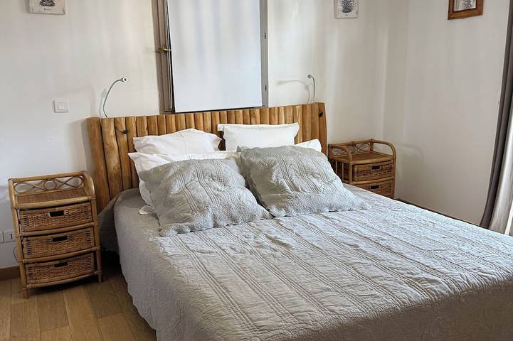 Encantadora cabaña con aire acondicionado \"la cabaña\" y su jardín privado e independiente in Sommières, Costa mediterránea (Francia)