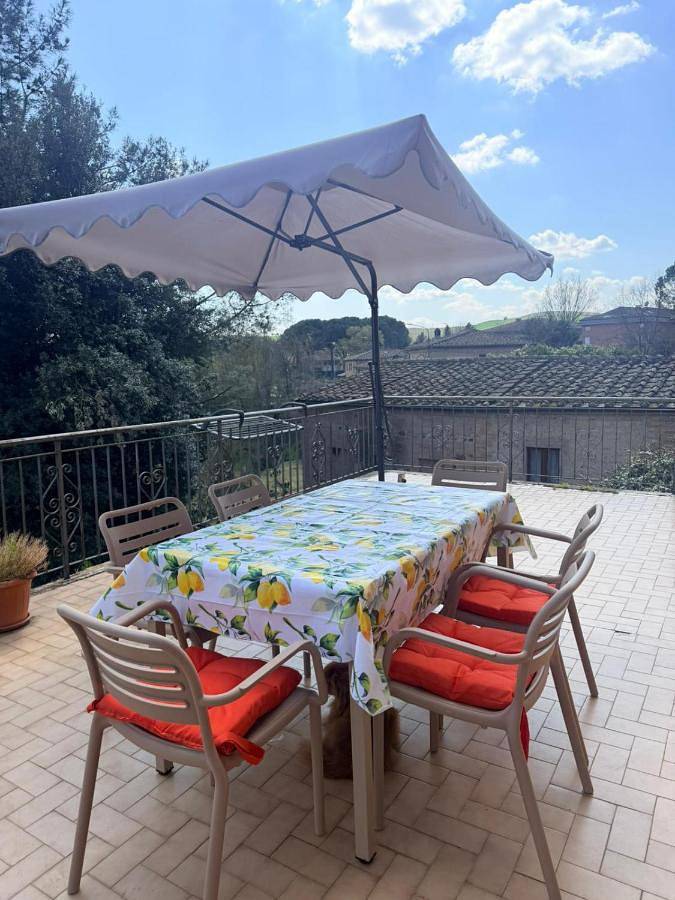 Gîte pour 6 personnes, avec balcon et vue dans Isola d'Arbia - 2