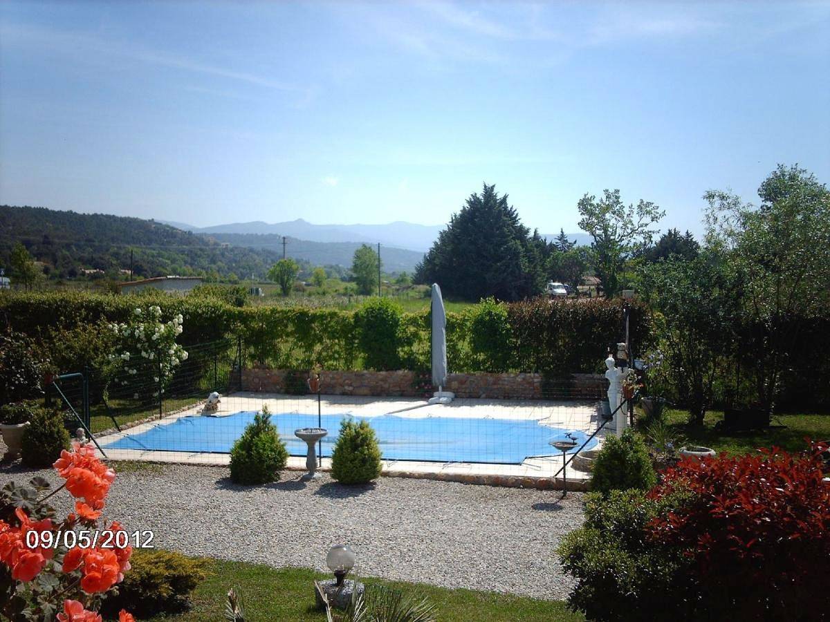 Double Room with Garden View in Régusse, Région de Brignoles