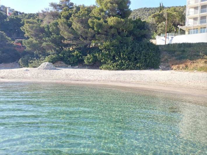 Gîte pour 3 personnes, avec vue et jardin dans Poros - 2