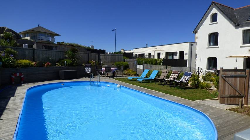 Gîte pour 5 personnes, avec terrasse et piscine à Sibiril - 2