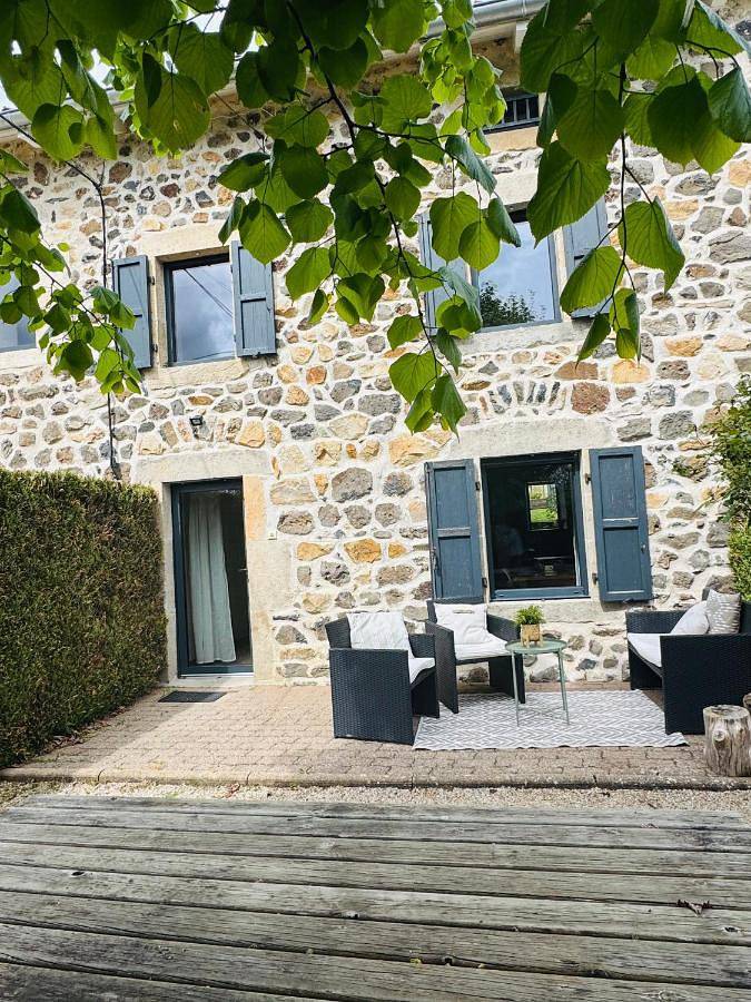 Location de vacances pour 7 personnes, avec Terrasse à Saint-Pierre-Eynac