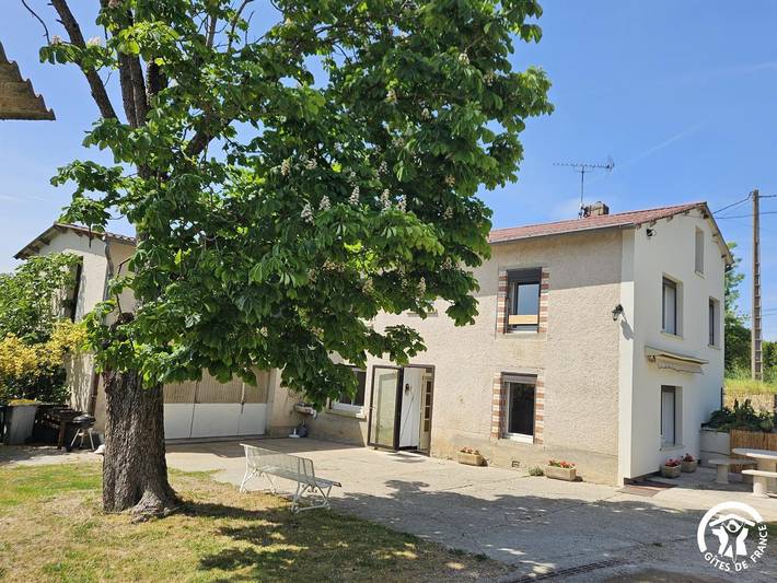 Gîte pour 6 personnes, avec terrasse