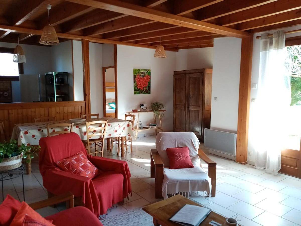 Three-Bedroom House in Montcaret, Périgord Pourpre
