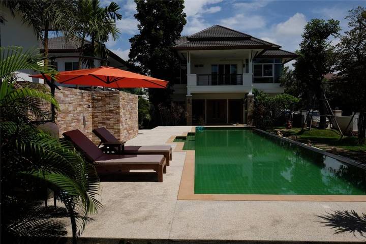 Location de vacances pour 8 personnes, avec piscine ainsi que jardin et vue, animaux acceptés dans Saraphi - 4