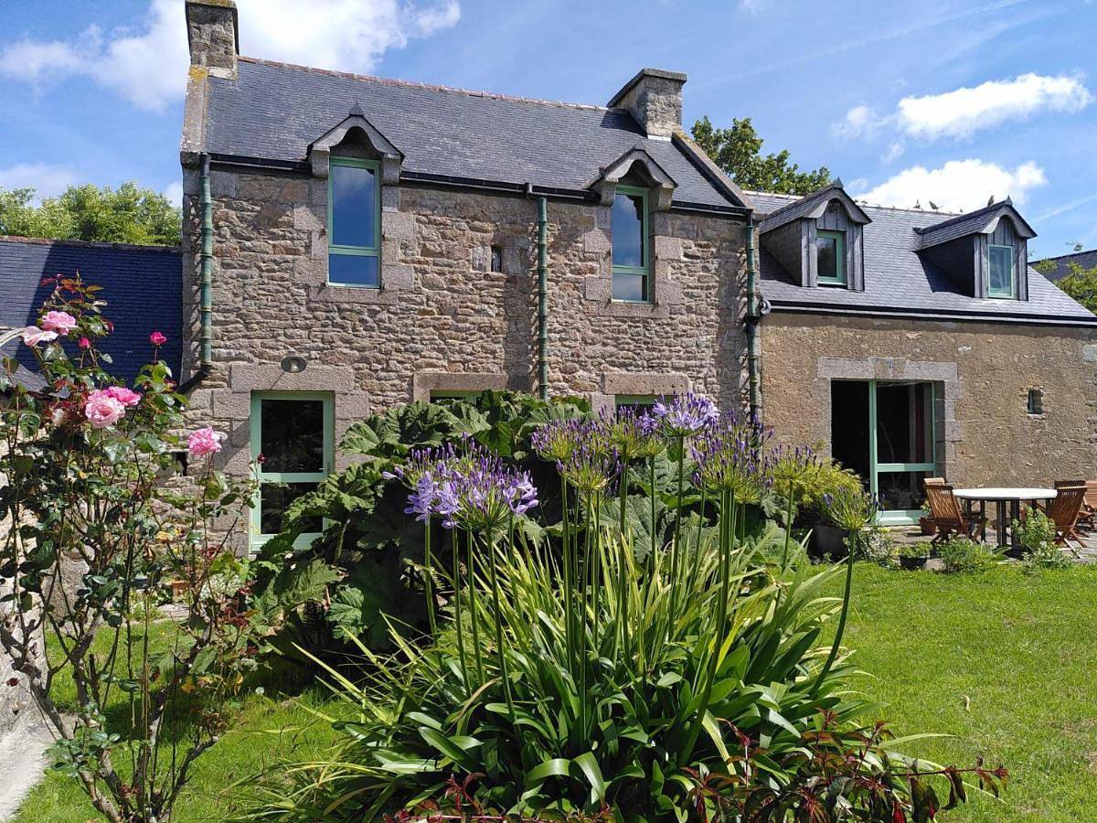 Holiday Home in Lampaul-Ploudalmézeau, Brest und Umgebung