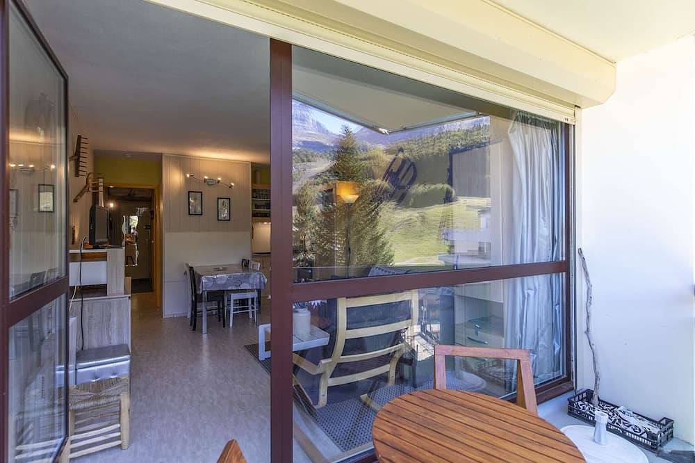 Apartamento entero, Estudio cabina para 6 personas, cerca de pistas, balcón, admite mascotas, parking in Gourette, Eaux-Bonnes