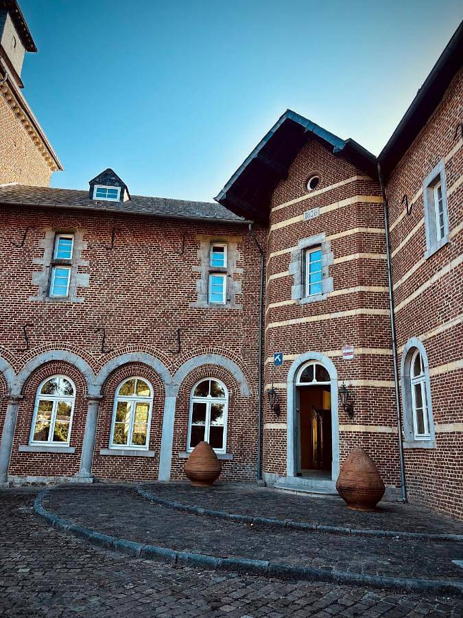 Chambre d’hôte pour 2 personnes, avec jardin ainsi que terrasse et vue à Kortessem