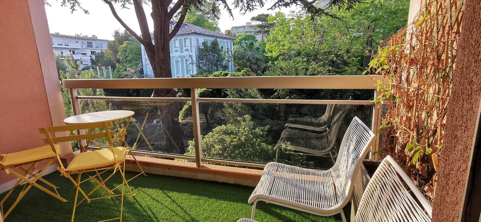 Entire apartment, Apartment 'Nice Cimiez-Private Park and Arenas' with Private Terrace, Wi-Fi and Air Conditioning in Nice (France), Mediterranean Coast (France)