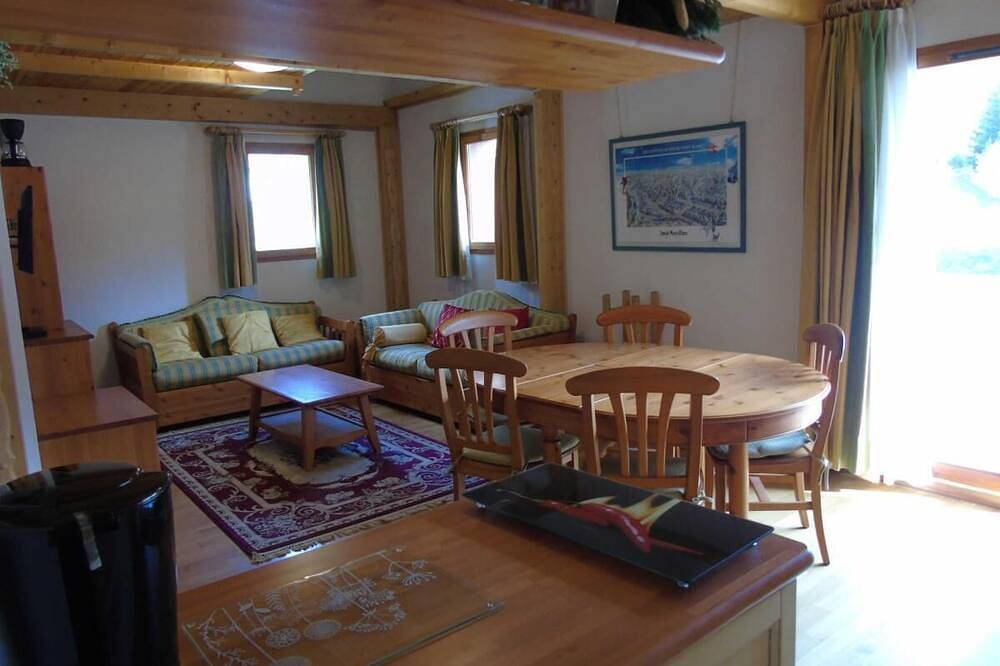 Appartement entier, 8ème étage, vue station, balcon, télévision, casier à ski, 76m², Valfréjus in Valfréjus, Modane