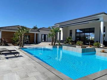 Gîte pour 10 personnes, avec sauna et piscine ainsi que jacuzzi et jardin à Beaupuy