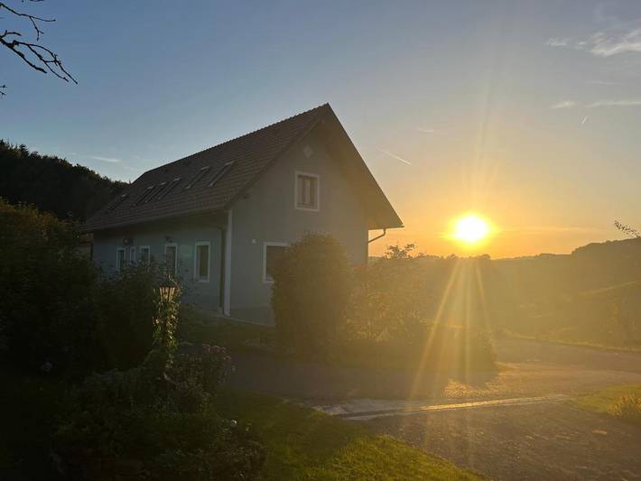 Ferienwohnung für 5 Personen, mit Terrasse und Garten sowie Ausblick in Riegersburg