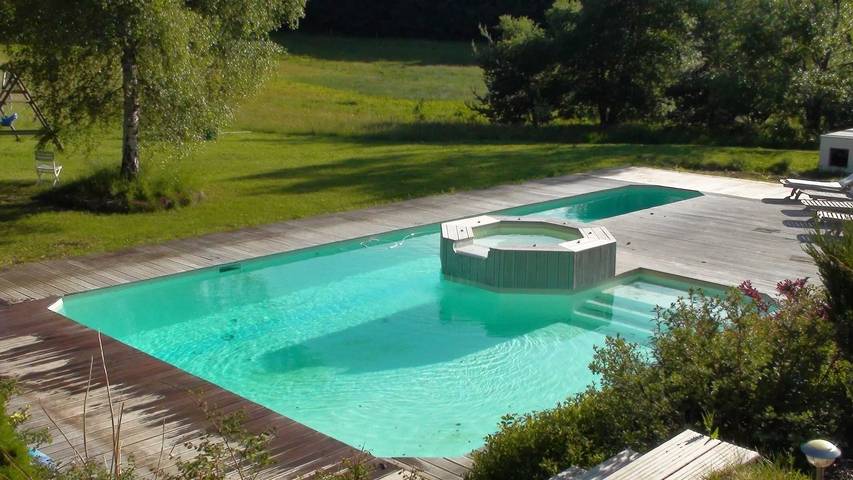 Villa pour 24 personnes, avec piscine et terrasse en Auvergne - 3