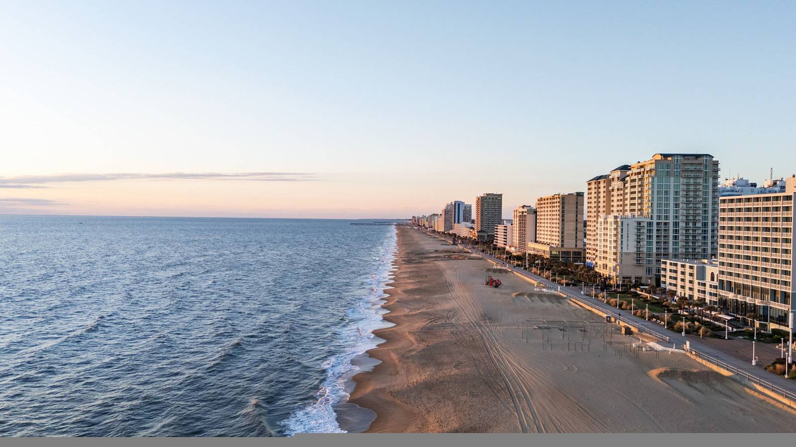 Apartamento entero, Beachfront Condo/ Pool/ Surfing/ Fishing Ew 204 in Virginia Beach