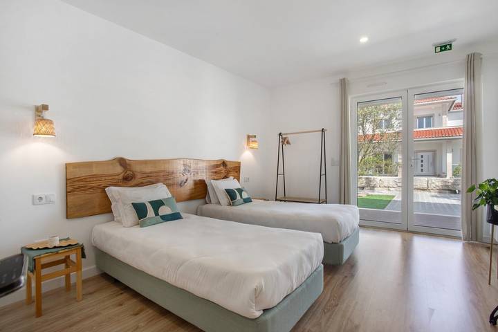 Villa for 3 people, with children pool and garden, child-friendly in Costa de Prata
