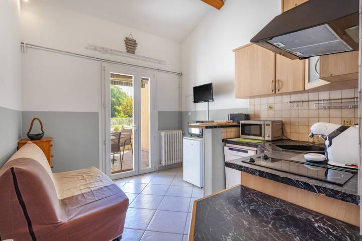 Ferienhaus 5 mit Bergblick, Gemeinschaftspool und Wlan in Reynès, Mittelmeerküste (Frankreich)