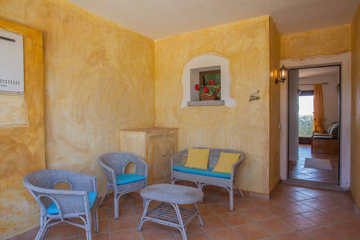 Gîte pour 4 personnes, avec piscine et terrasse à Pittulongu - 3