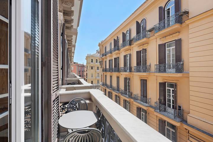 Ferienwohnung für 3 Personen, mit Balkon in Neapel