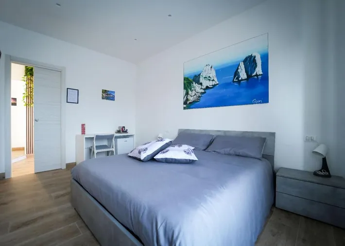 Alojamiento y desayuno para 2 personas, con vistas además de piscina y balcón - 1