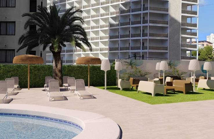 Apartahotel para 2 personas, con vistas además de piscina y terraza en Benidorm