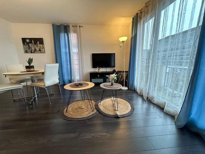 Gîte pour 7 personnes, avec balcon à Bobigny - 2
