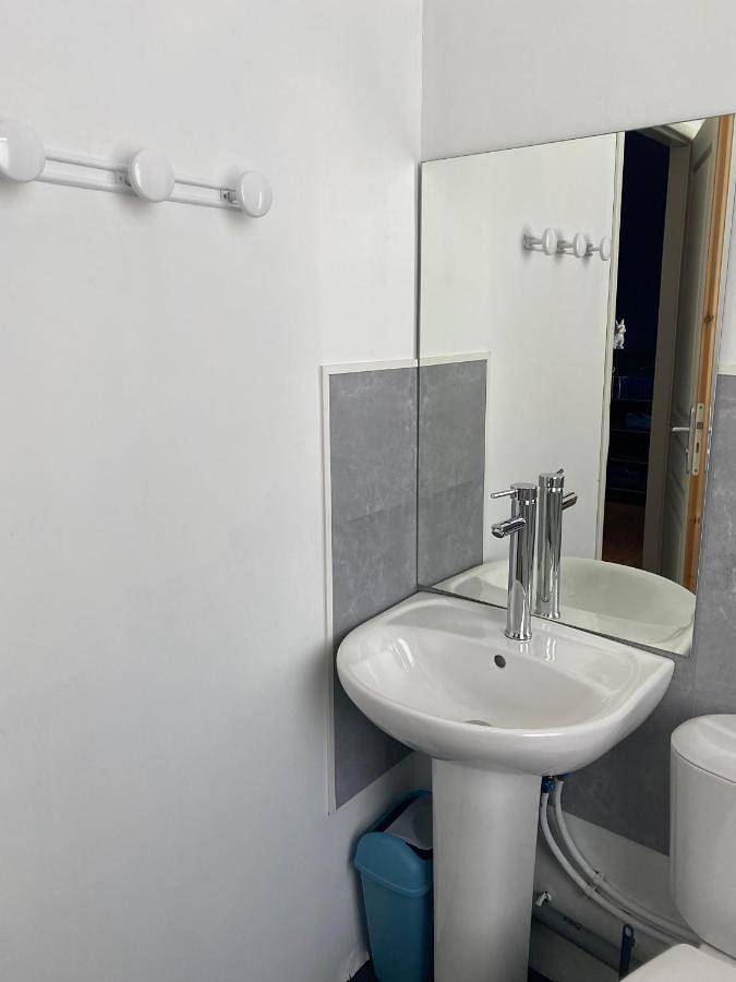 Appartement entier, One-Bedroom Apartment in Bavay, Avesnes-sur-Helpe
