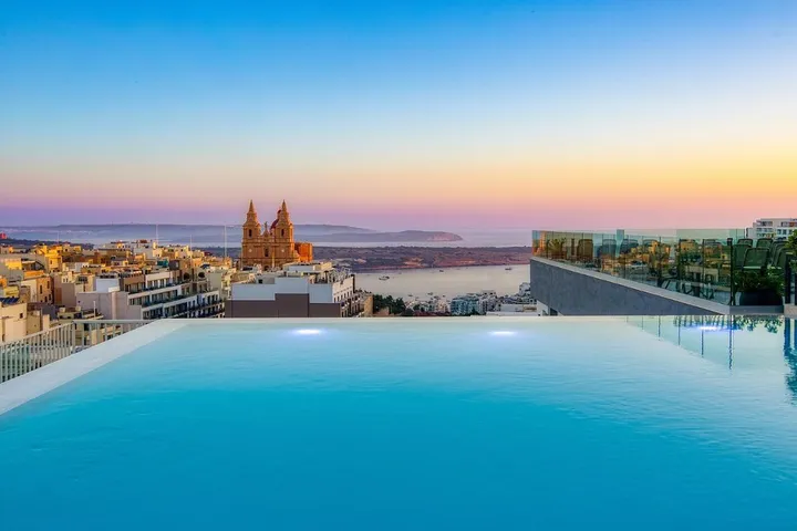 Hotel para 4 pessoas, com sauna e terraço e ainda piscina and jacuzzi - 1
