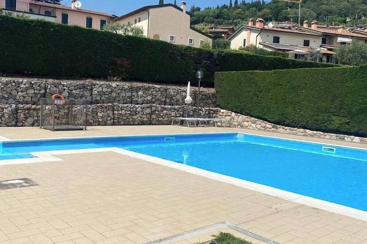 Location de vacances pour 7 personnes, avec piscine à Cavaion Veronese