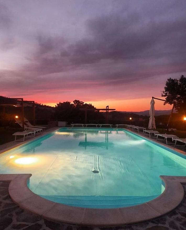 Ferienwohnung für 4 Personen, mit Garten und Pool sowie Sauna und Ausblick in Manciano