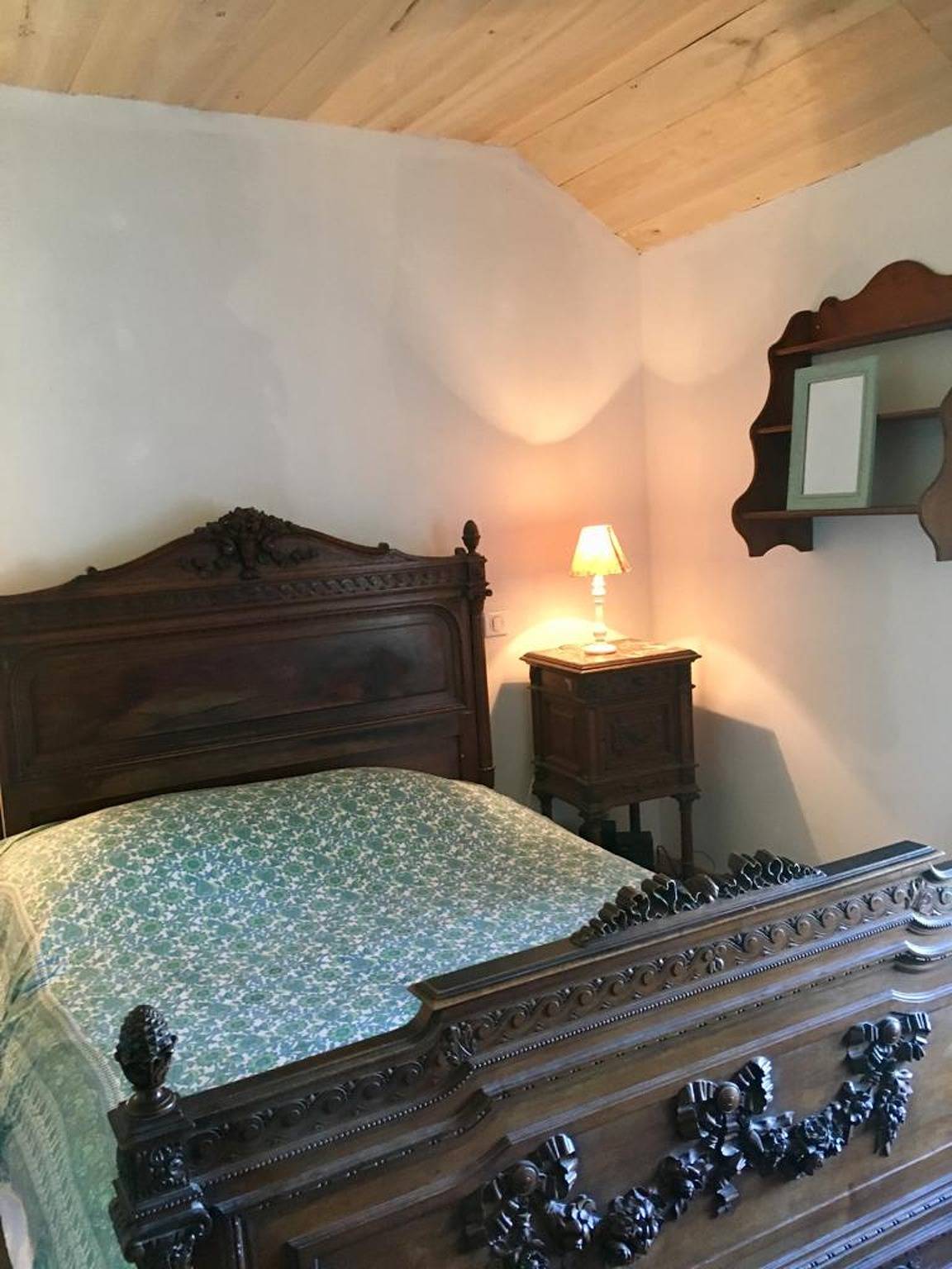 Casa espaciosa con vista a la montaña en Naucelles in Aurillac, Región de Aurillac
