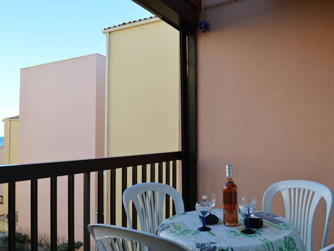 Appartement entier, Saint Pierre la Mer, Appt 2 pièces, cabine, 6 couchages, près plage, animaux Ok in Saint Pierre la Mer, Fleury